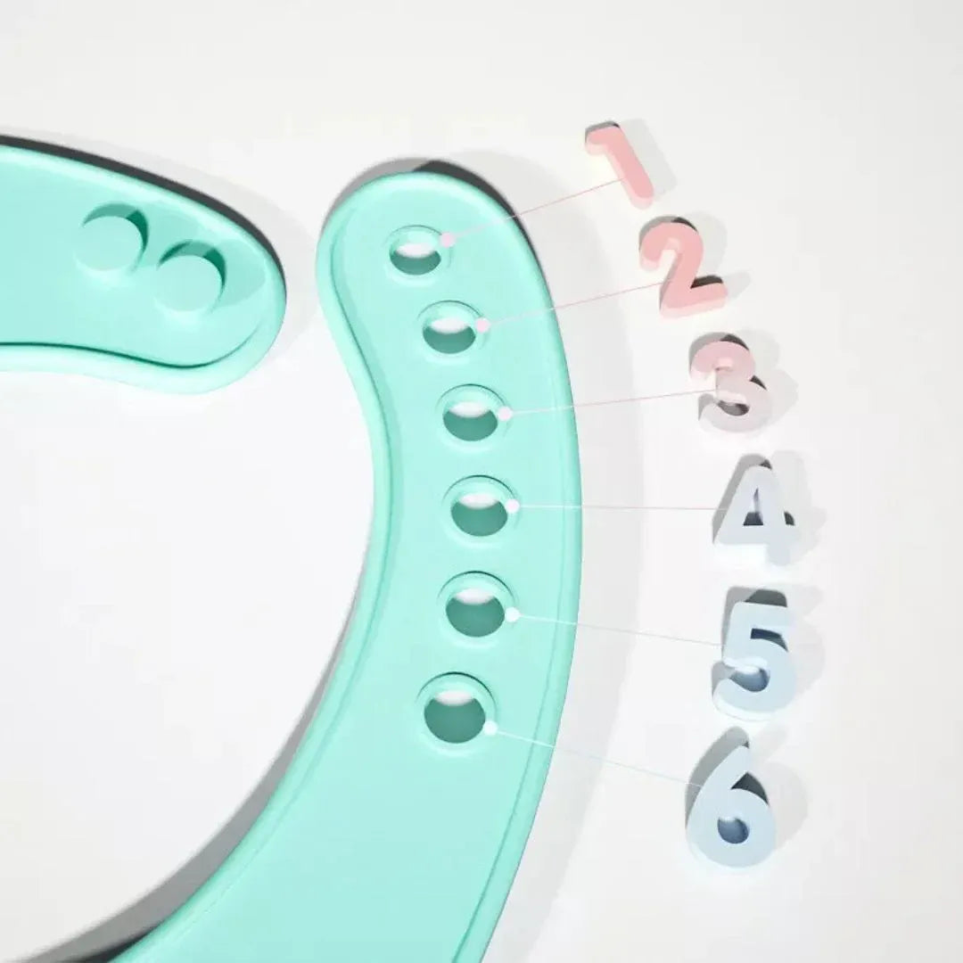 Silicone Bib Eith Catch Tray